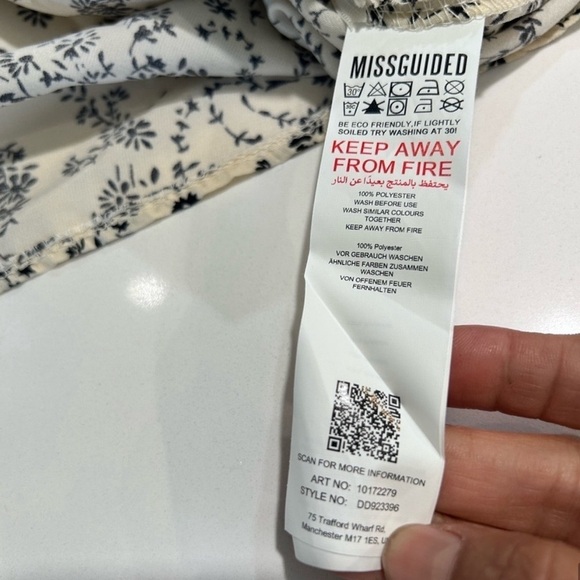 MISSGUIDED floral short sleeve dress - Picture 13 of 13